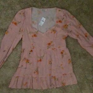 Babydoll blouse. New. Too big for me.Tag still on